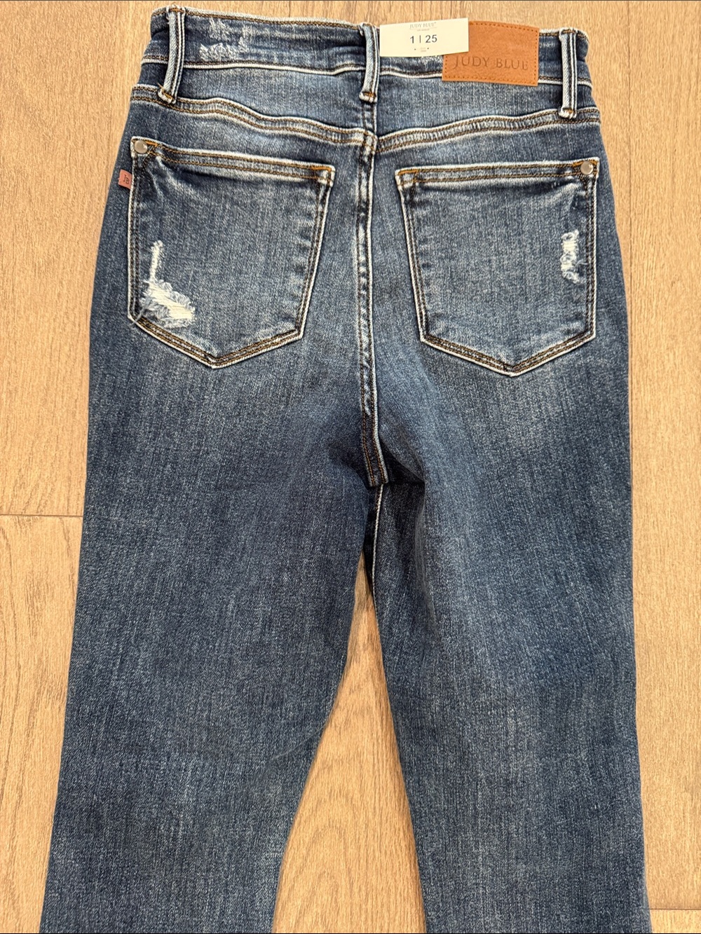 Judy Blue NWT Distressed High Waist Shark Bite Hem Skinny Fit 1/25 Cotton Denim - Picture 5 of 10